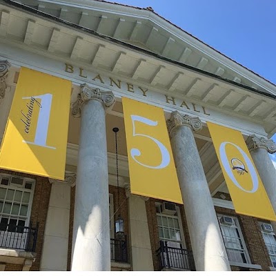 Displays and Graphics Inc.