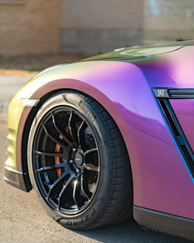 Selfless Wraps & Window Tinting