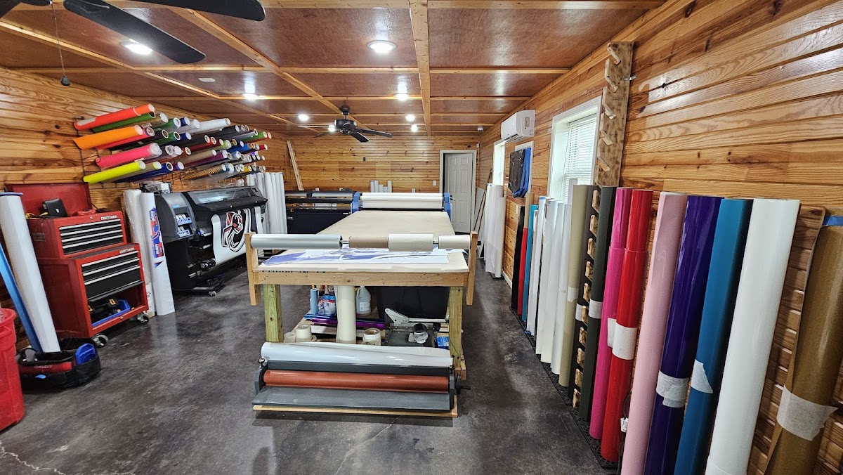 Express Sign Co of Nea Llc. workshop