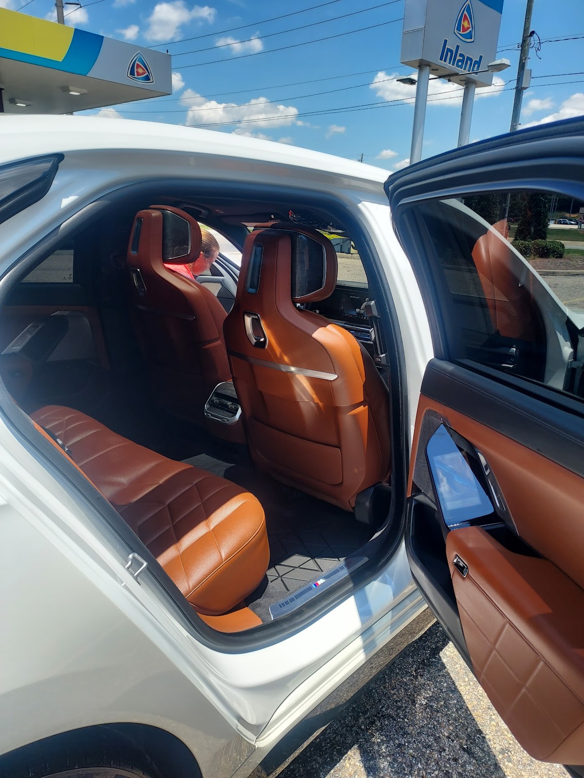 Complete Auto Detailing workshop