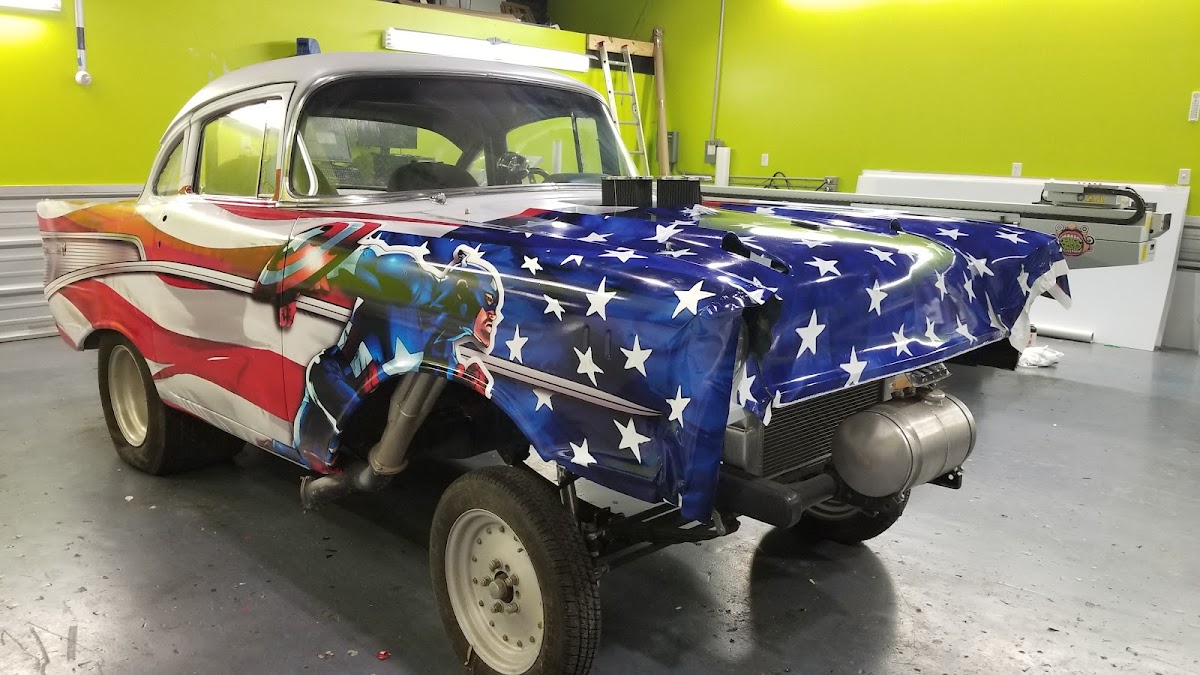 Big Daddy Wrap New Orleans - Custom Signs & Vehicle Graphics workshop