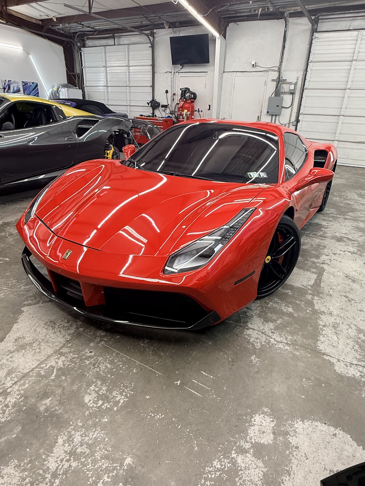 Gns Designs Custom Wraps workshop