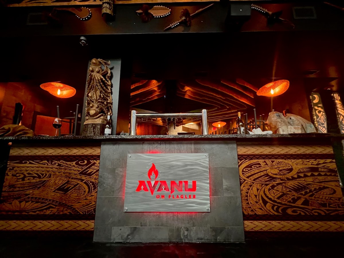 Clean Wraps Custom Graphics Sign Shop workshop