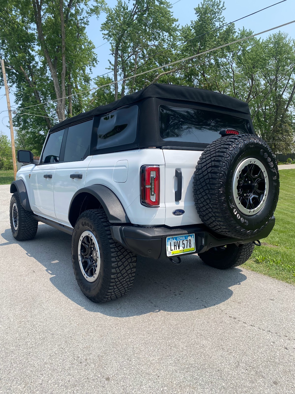 Des Moines Metro Auto Detailing - Just Like New Details LLC workshop