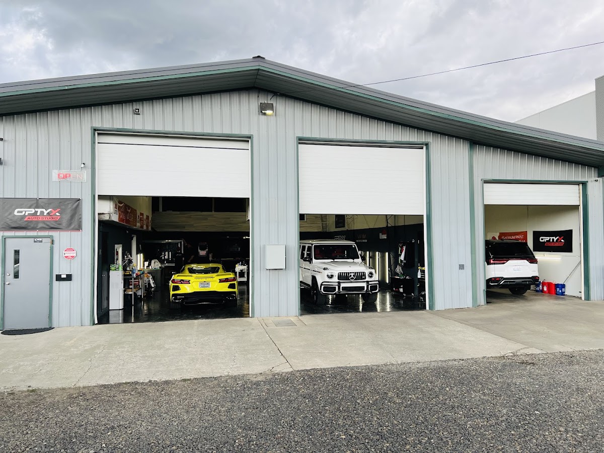 Optyx Auto Studio workshop