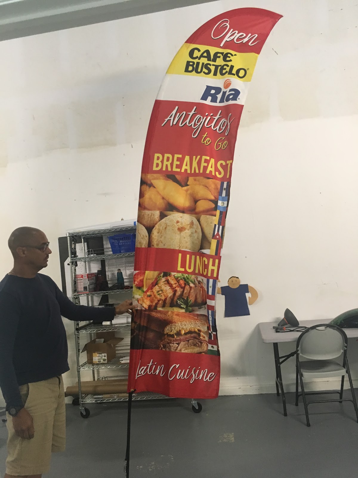 Dachshund Signs & Car Wrap workshop