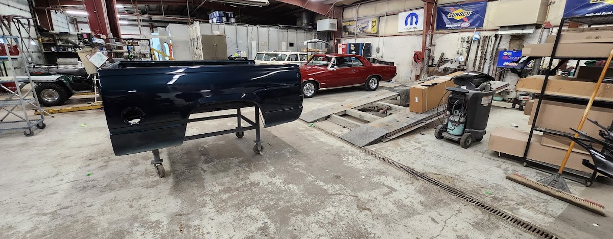 T Bar Body Shop workshop