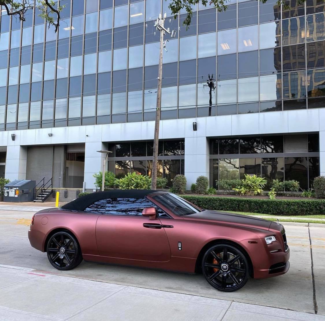 Zoz Express Window Tint & Detail workshop