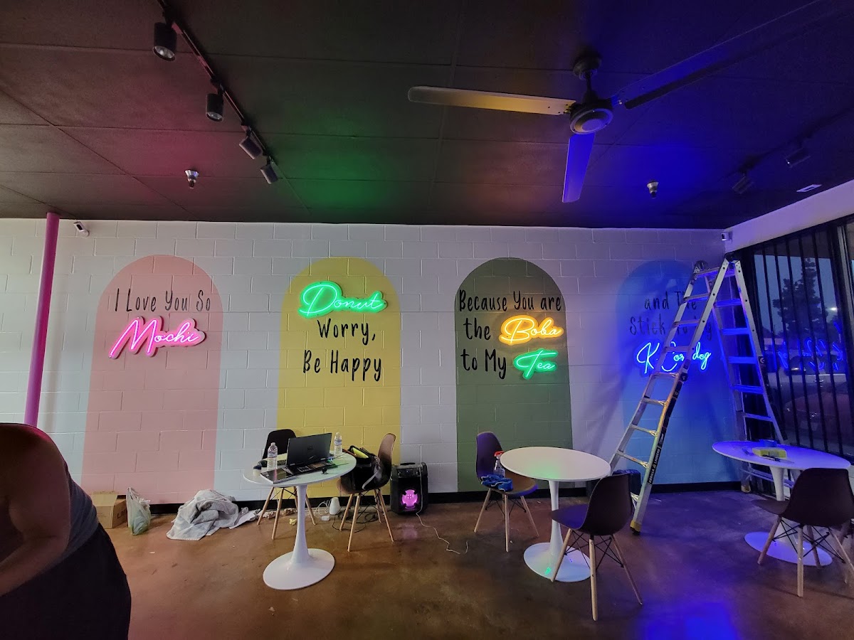 Mandeep Signs & Graphics workshop