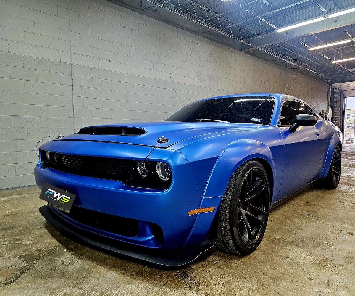 Print Wraps & Signs, Llc. workshop