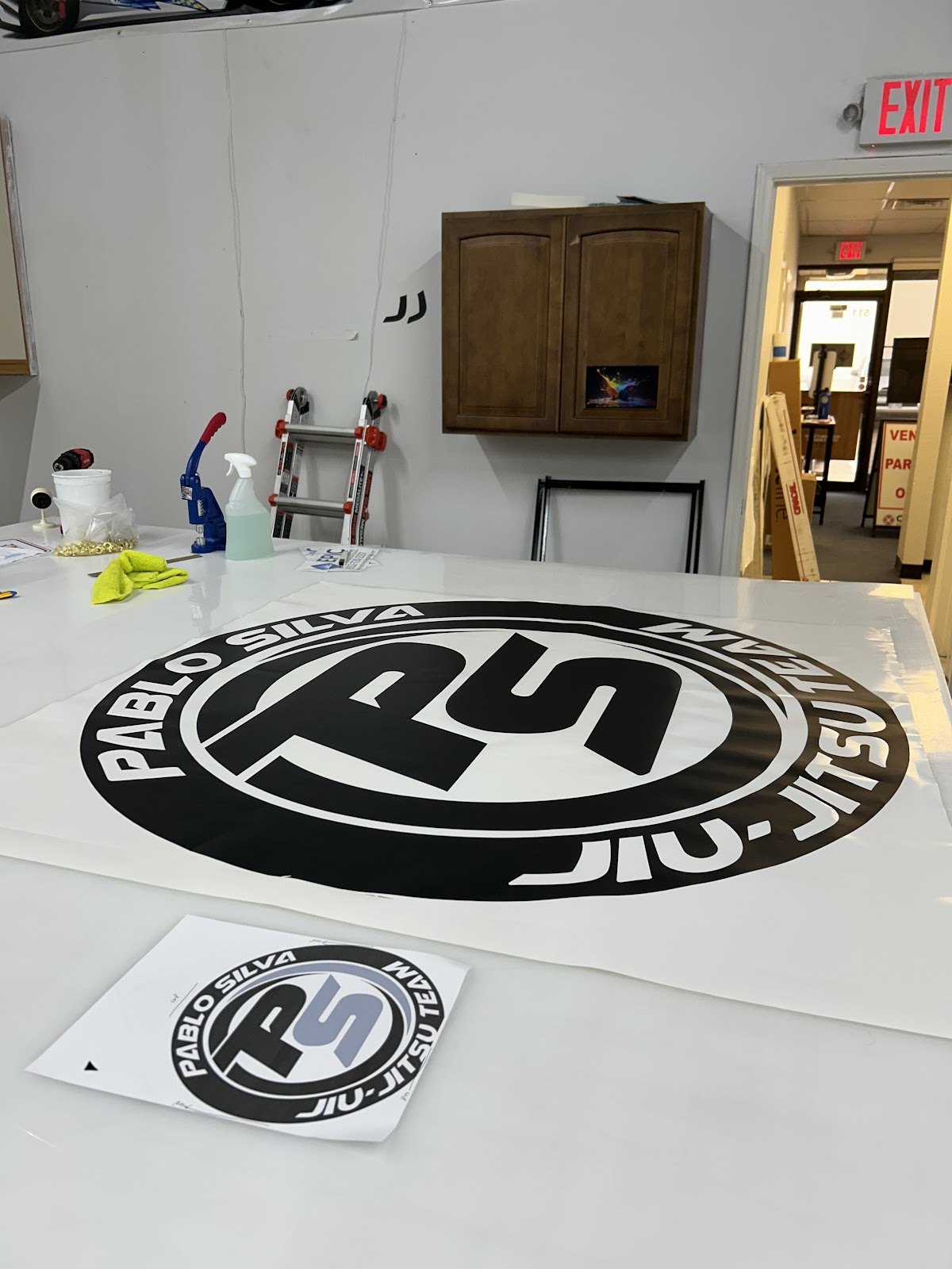 Epic Signs and Graphix workshop