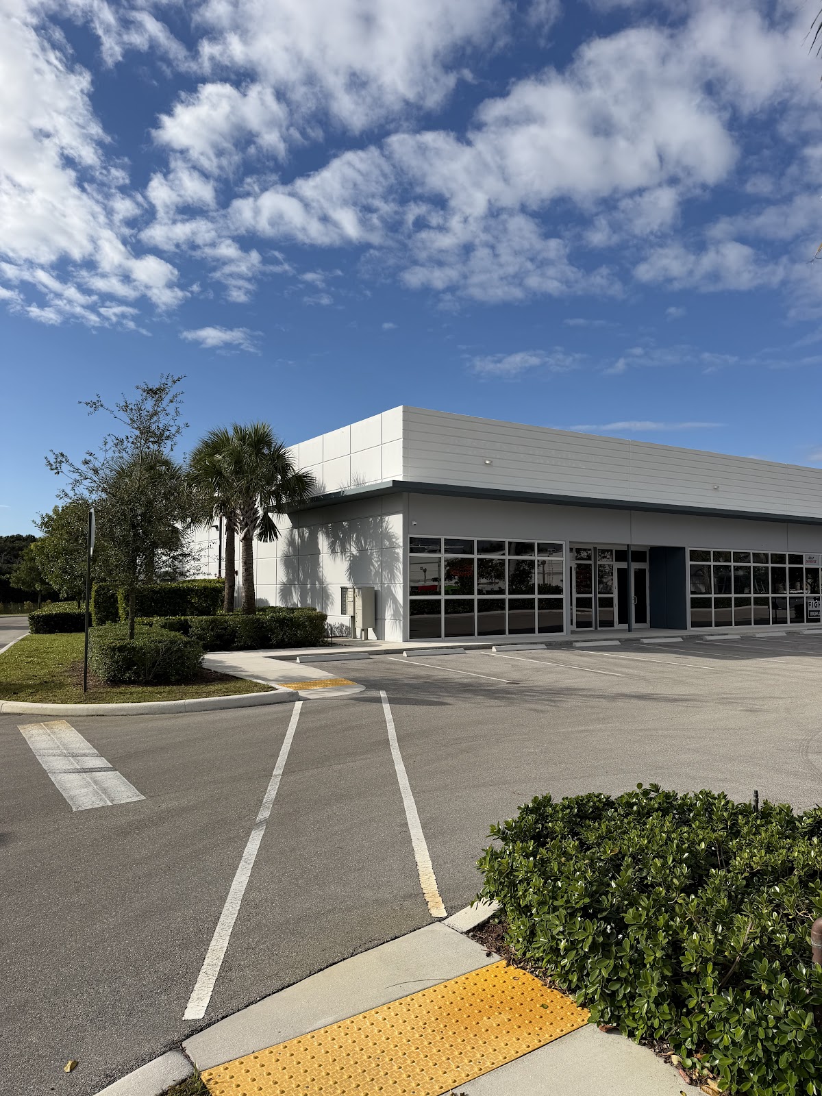 Illmatic Wraps Florida - PPF Paint Protection Film | Car Wraps | Vinyl Wraps | Ceramic Coating | Powder Coating workshop