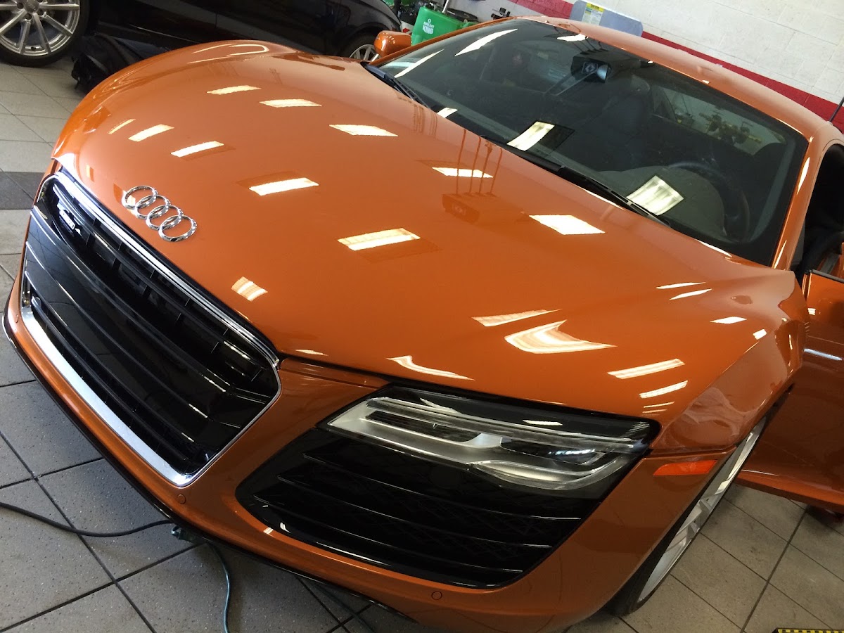 Elite Auto Wrap workshop