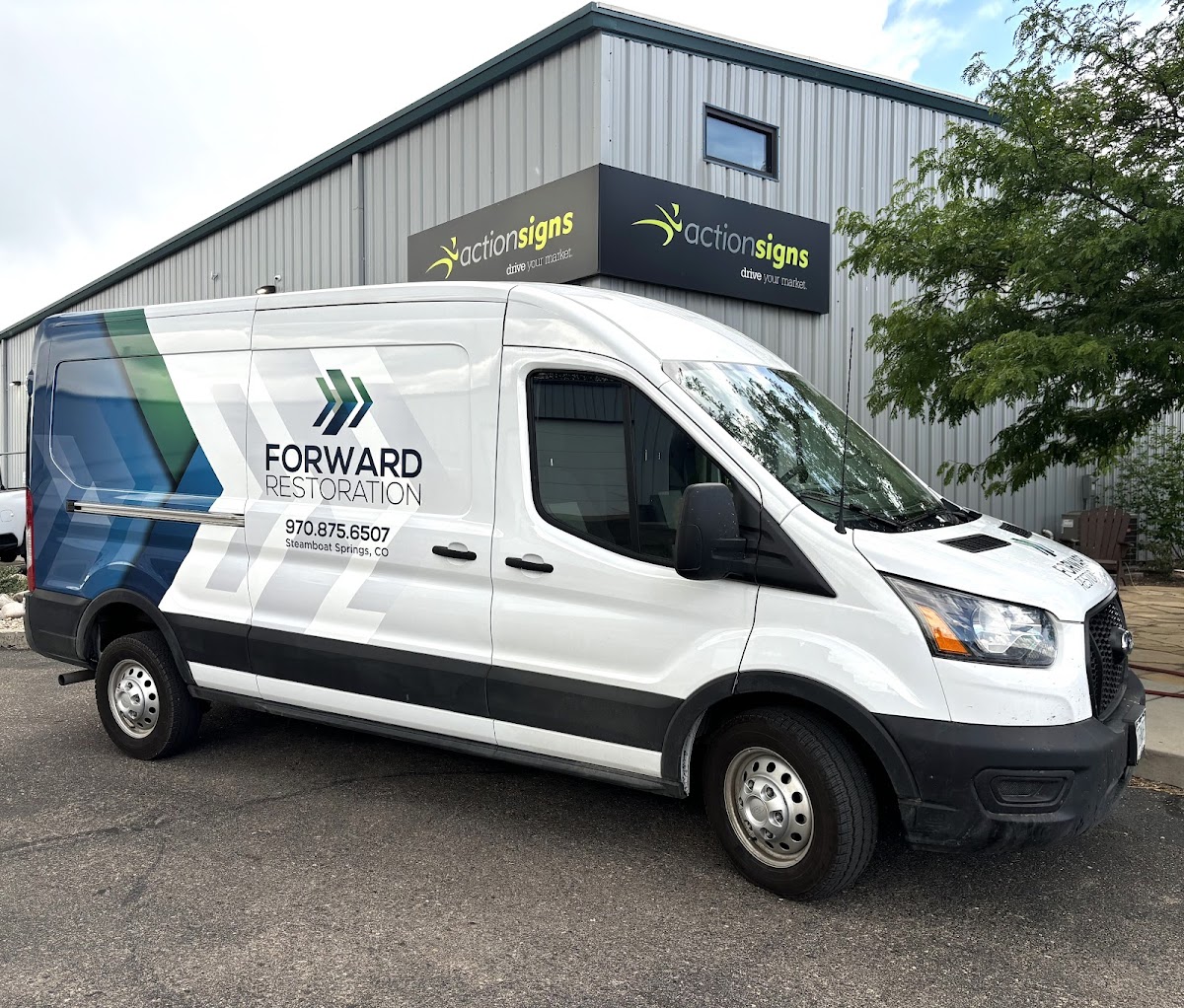 Action Signs and Banners workshop