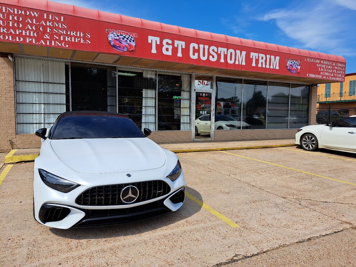 T & T Custom Trim workshop
