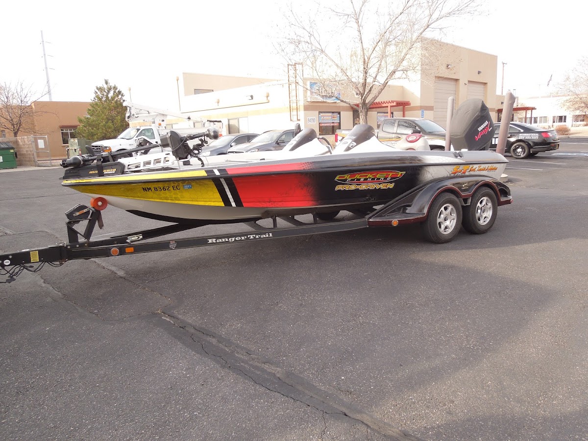 Genesis Signs, Vehicle Wraps & Graphics workshop