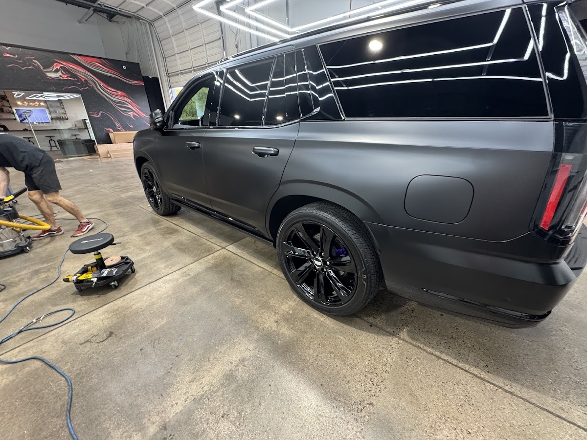 Echelon Autosports workshop