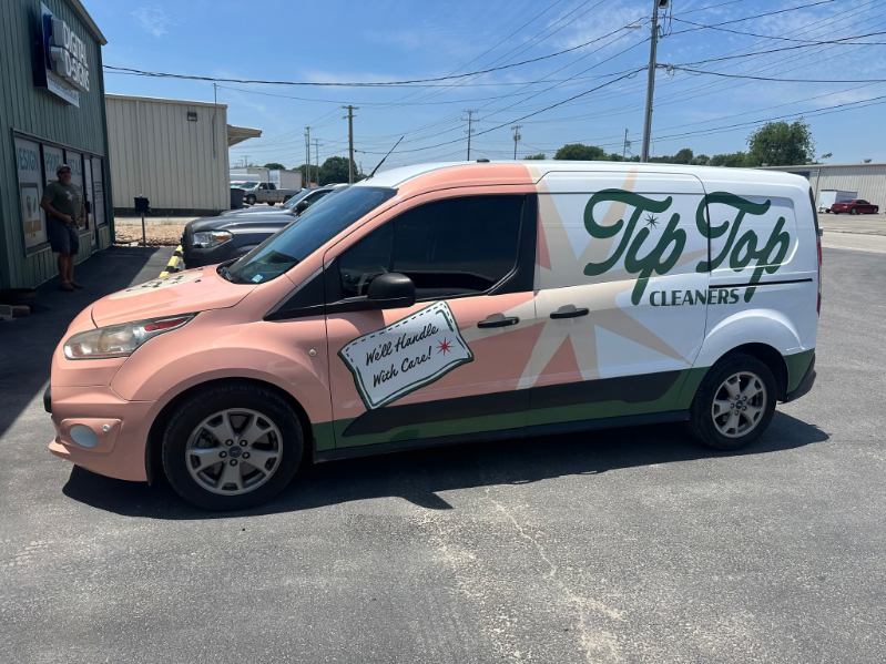 Digital D-signs / Commercial Vehicle Wraps / Flat Signs & Banners workshop