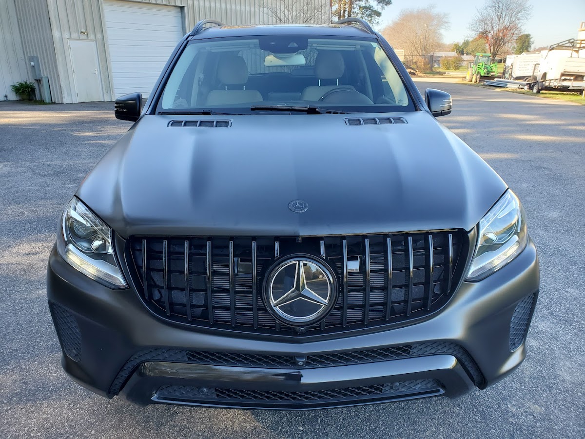 Bullitt Auto workshop