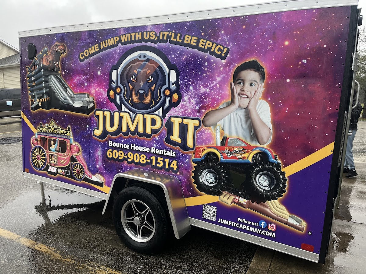 Mad Monkey Wrapz workshop