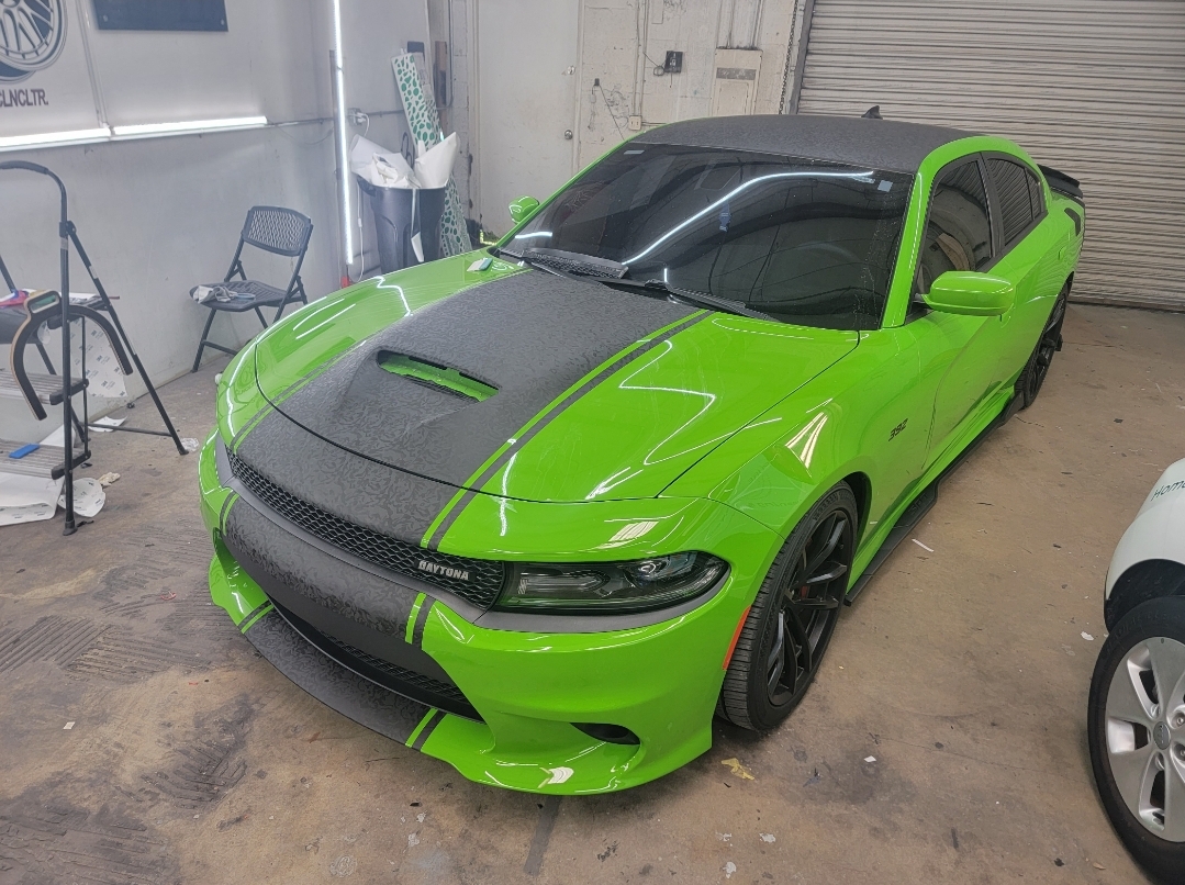 Ziano Customs Wrap Shop workshop