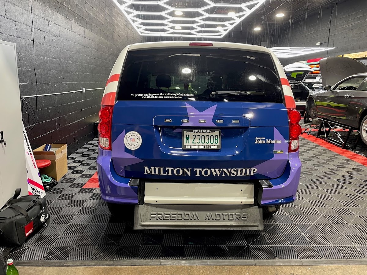 Allegra Sign Division | Sign Company, Vehicle Wraps, Custom Indoor & Outdoor Signage, Vinyl Printing workshop