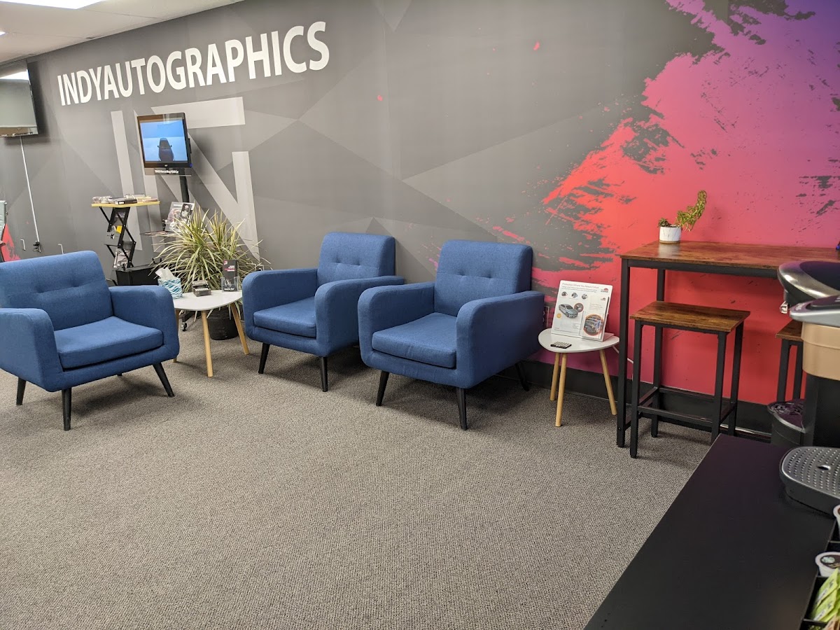 Indy Auto Graphics workshop