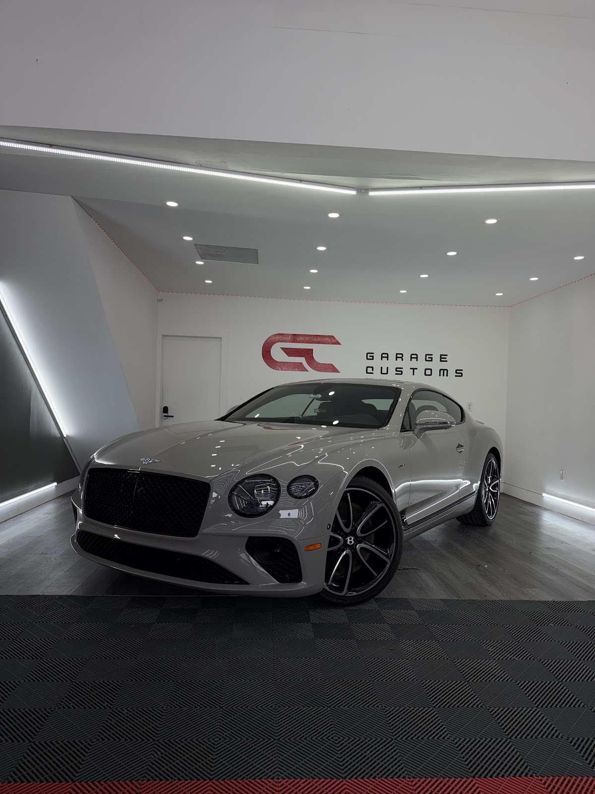 Garage Customs FL | Miami PPF & Car Wraps workshop