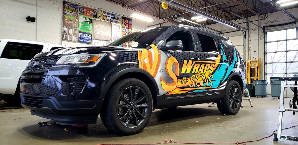 Wraps -n- Signs workshop