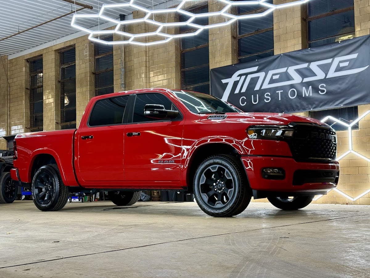 Finesse Customs workshop