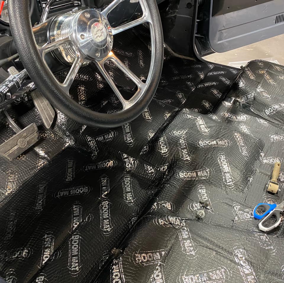 Stitch Headz Car Audio workshop