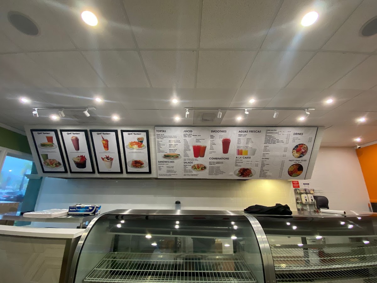 Sandl Signs and Wraps workshop