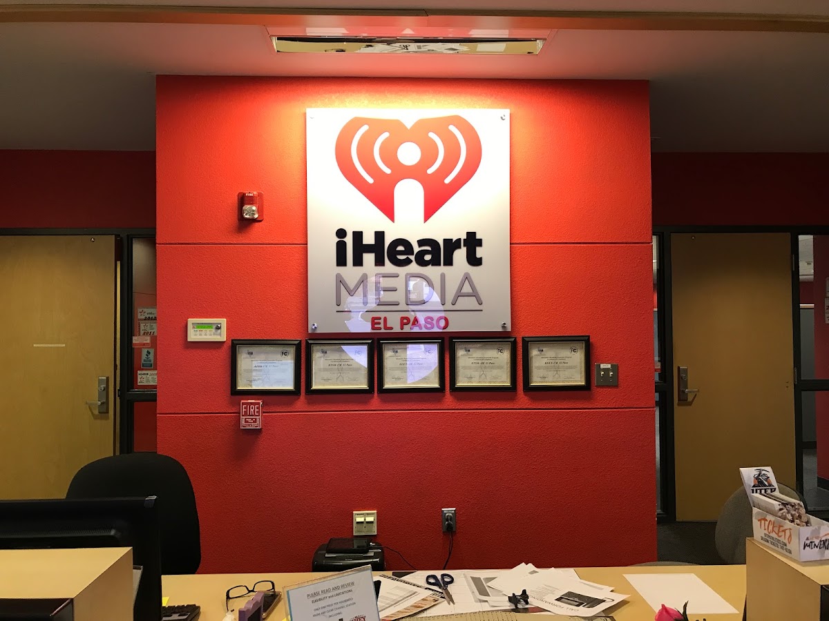 Power Punch Signs & Printing workshop