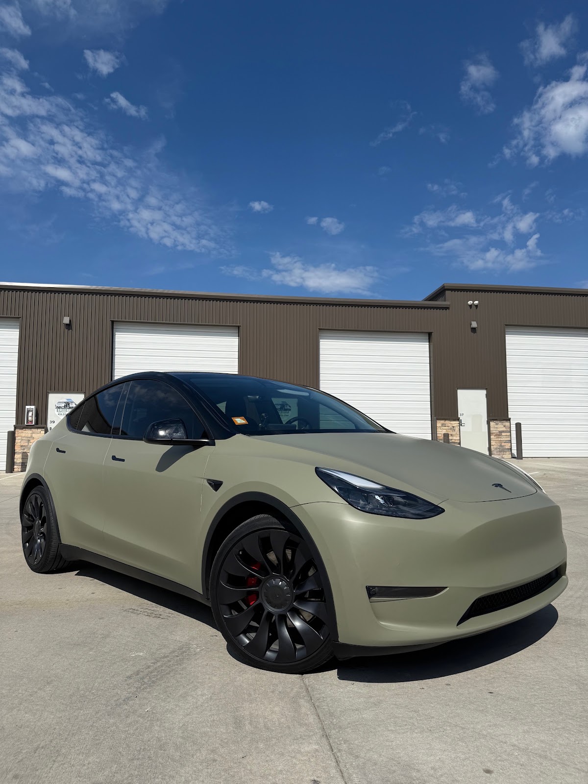 Piñón Wraps & Detailing workshop