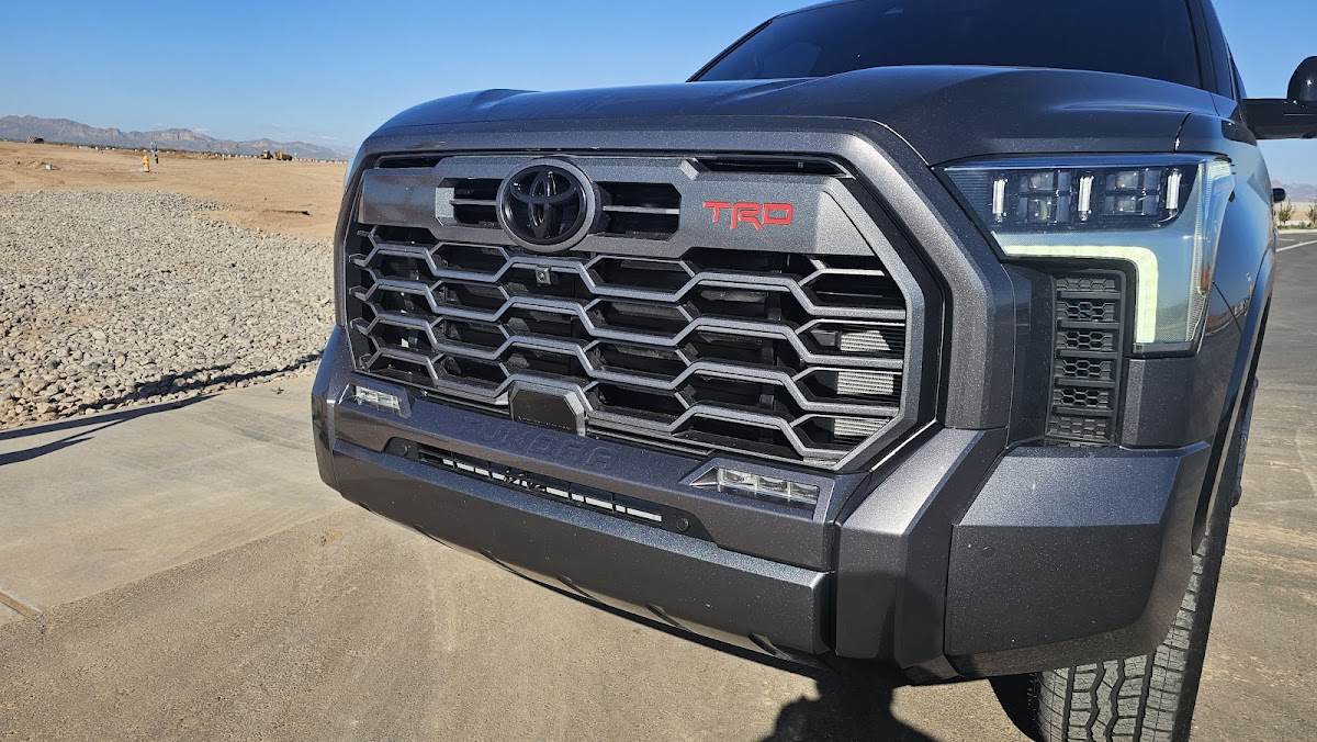 Lifetime Auto Wraps workshop