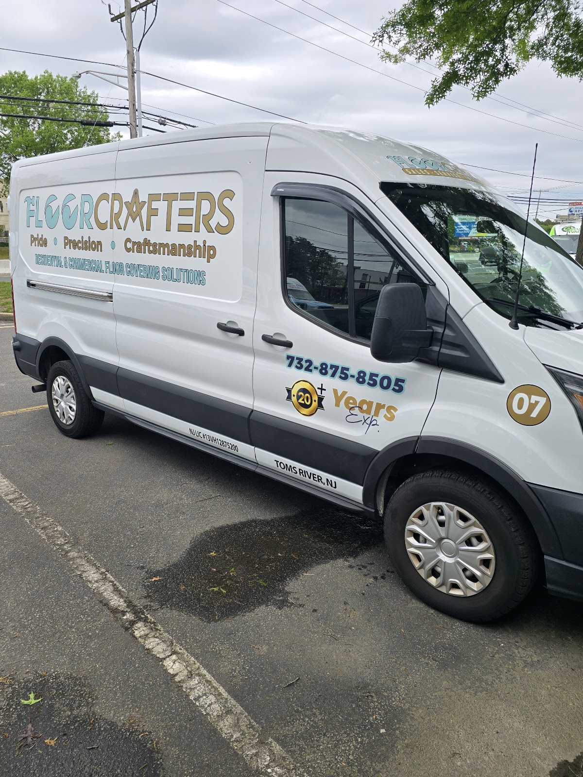 Igrafit - Vehicle Wraps & Fleet Graphics workshop