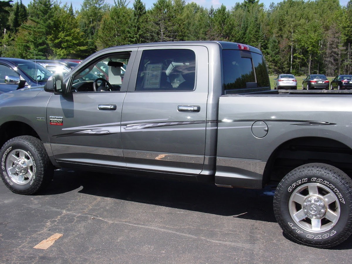 John's Auto Graphics workshop