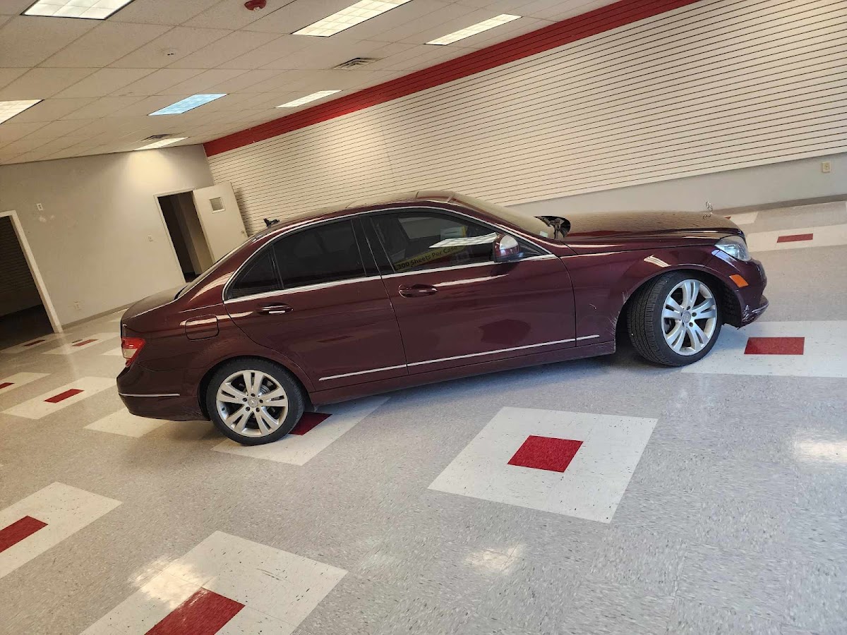 216 Signs & Designs + Wraps & Tint workshop