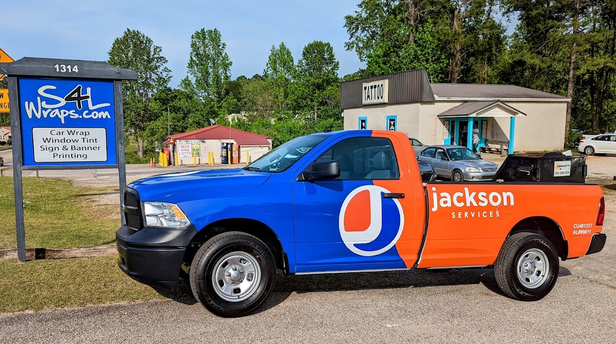 Signs 4 Less / S4l Wraps workshop