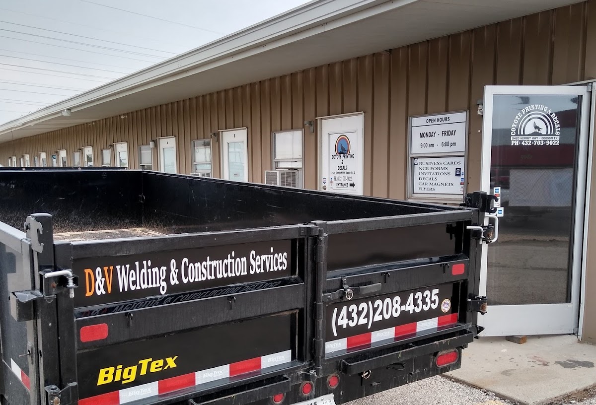 Coyote Printing & Decals workshop