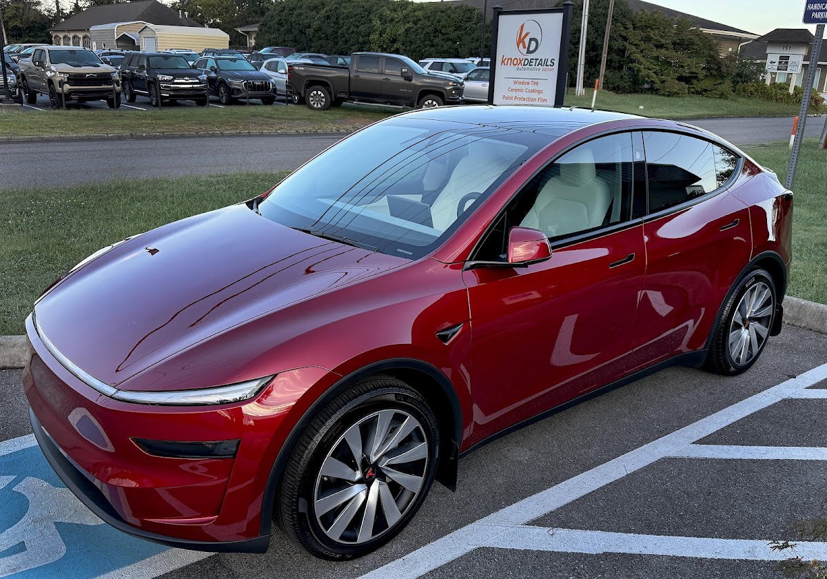 Knox Details Paint Protection Film and Window Tint workshop