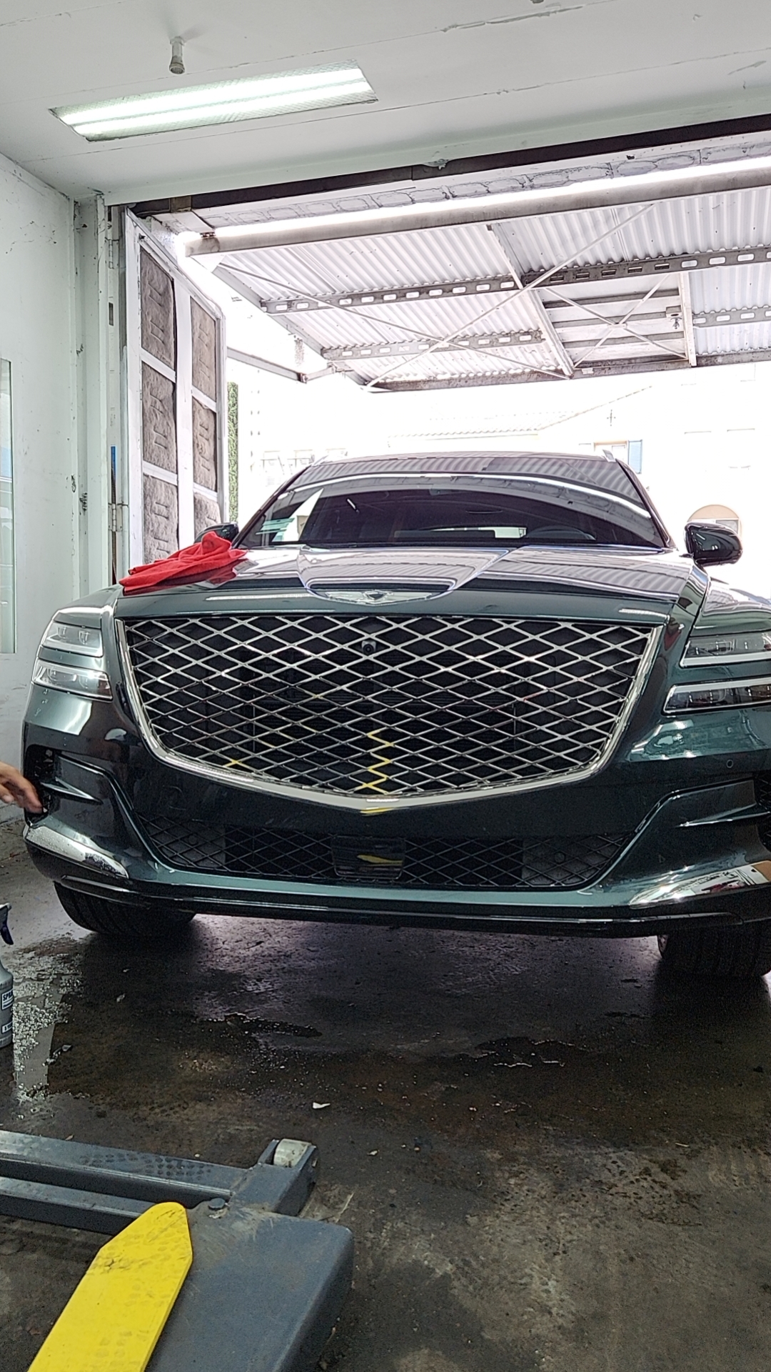 Elevated Auto Concepts workshop