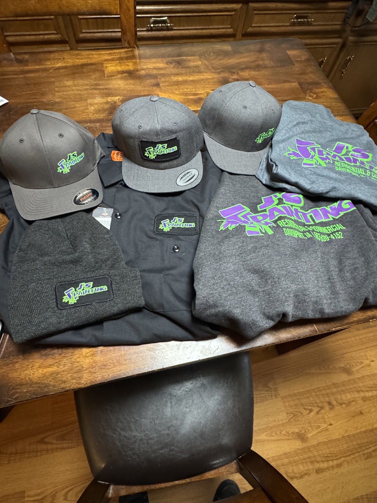 Printing Plus Inc. Signs & Vinyl Graphics workshop