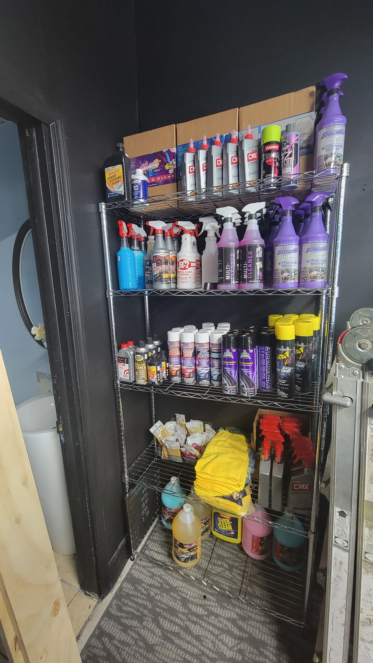 Titan Graphics Studios workshop