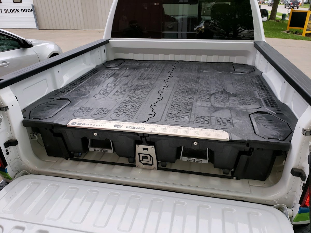 Hawkeye Auto Accessories workshop