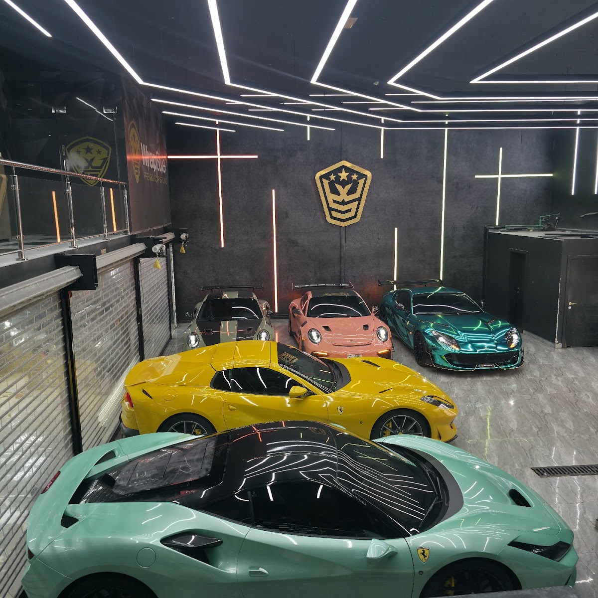 Wrapstyle Dubai Uae - Car Wrapping Company workshop