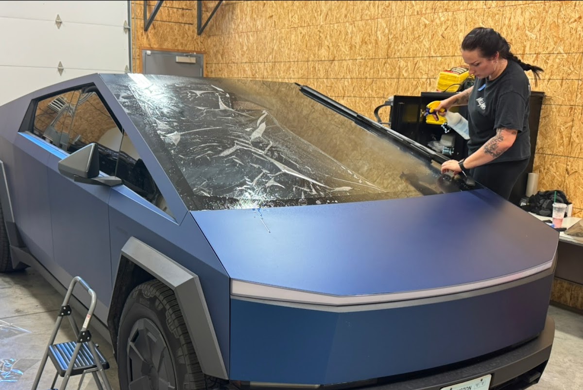 Auto Alchemy LLC Tint PPF Vinyl Wraps workshop