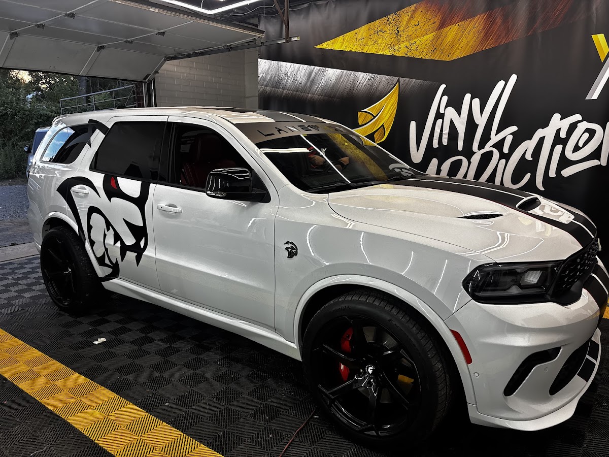 Vinyl Addictions workshop