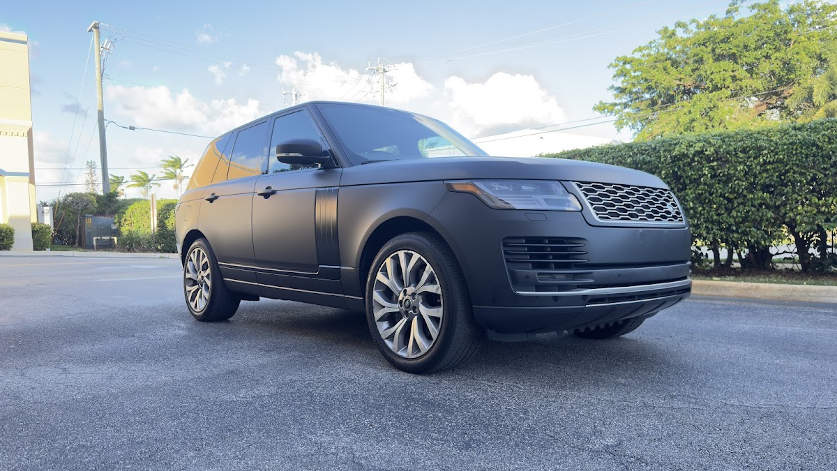 Signature Customs Ev Design Studio workshop