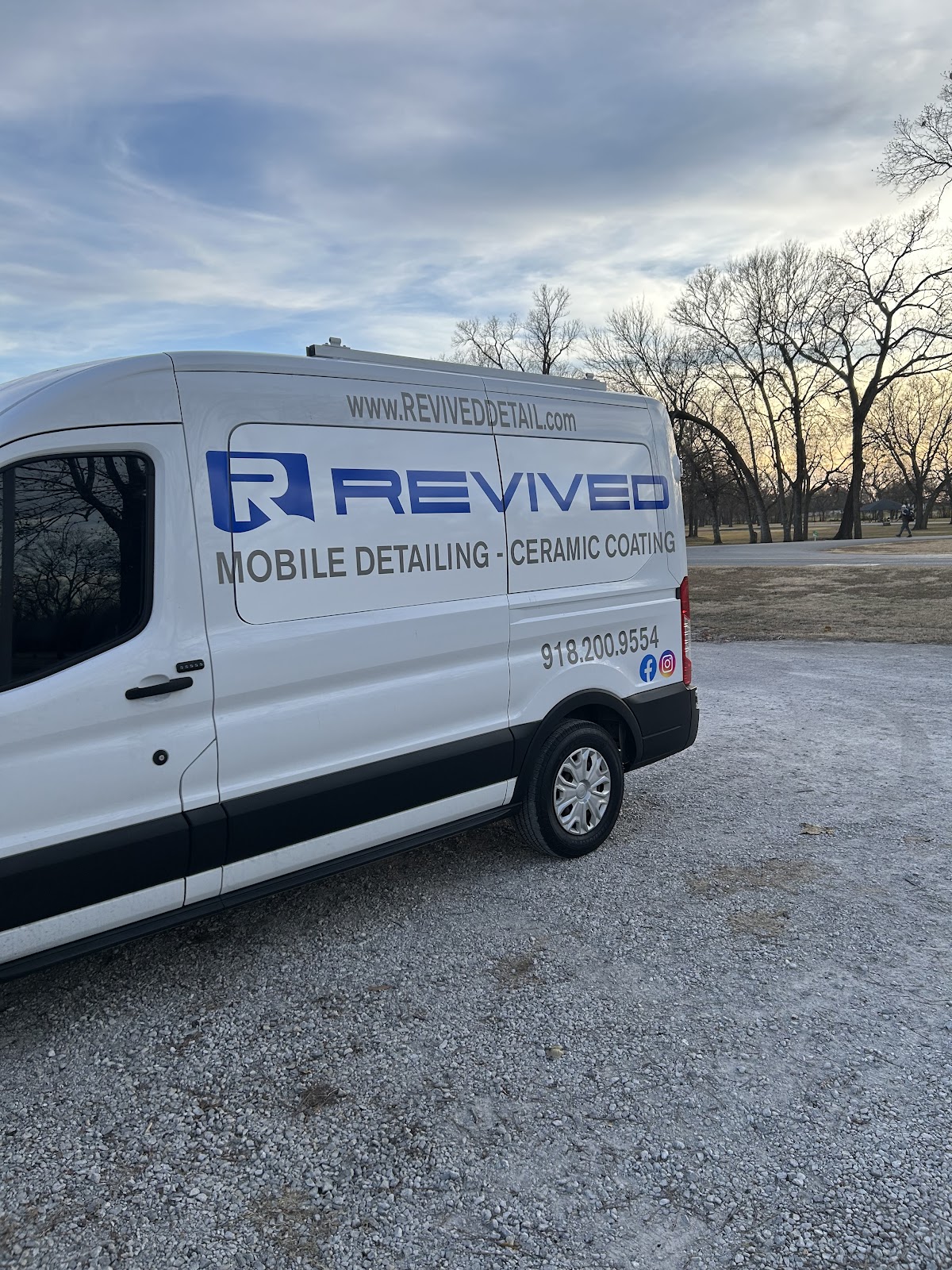 Full Tilt Vehicle Wraps workshop